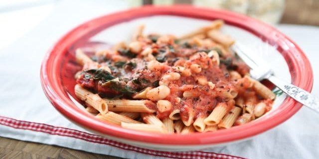 Pasta With Swiss Chard and White Beans