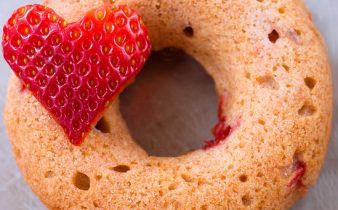 strawberry doughnuts